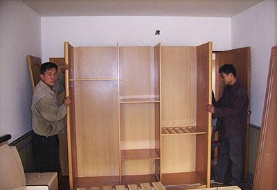 搬别墅拆装家具衣柜如何组装，木衣柜安装示意图